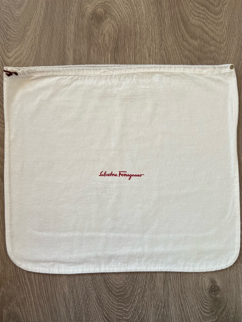 Ferragamo dust bag (C850)